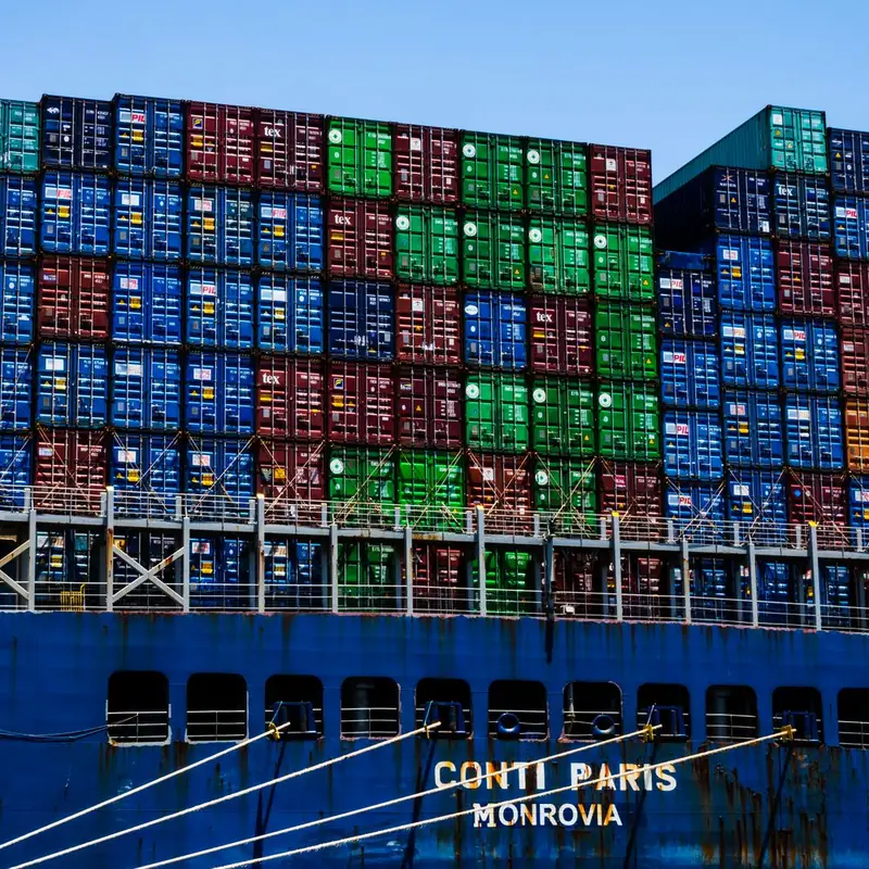 Container ship carrying imported goods affected by 2025 tariffs